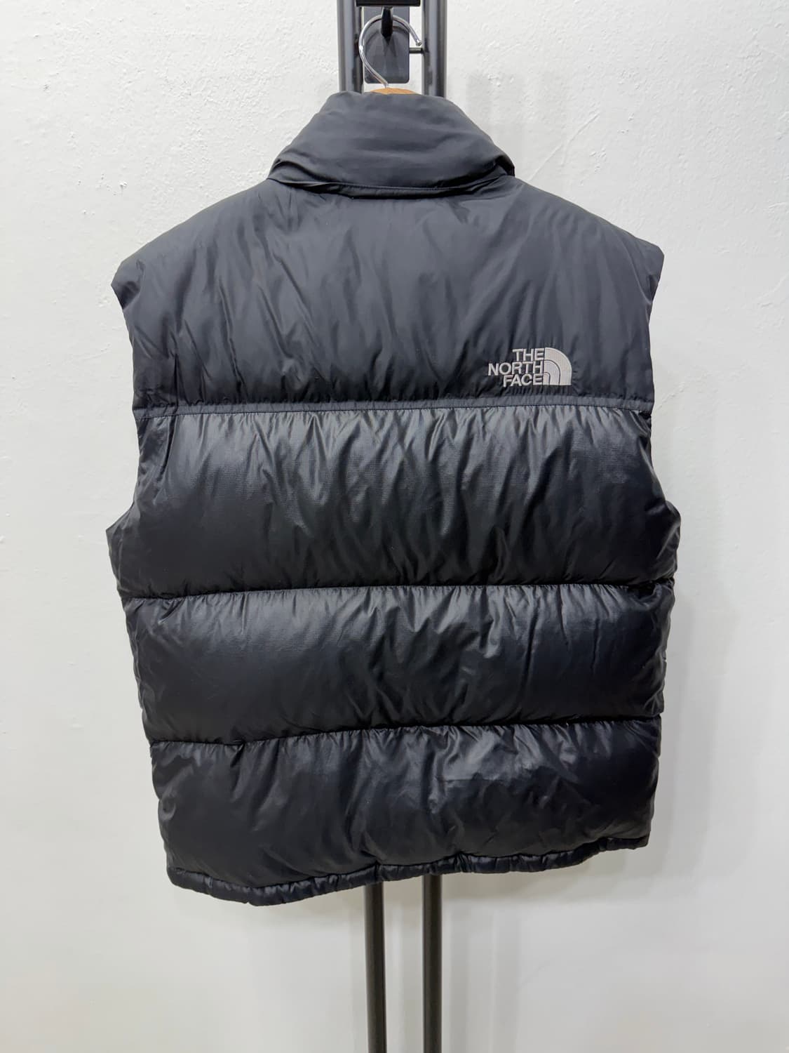 정품) 노스페이스 눕시 700필 블랙 패딩 조끼 95 상품이미지5