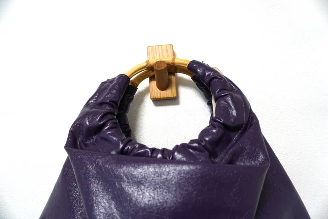 꼼데가르송 대나무 핸들 레더 호보백 상품이미지5