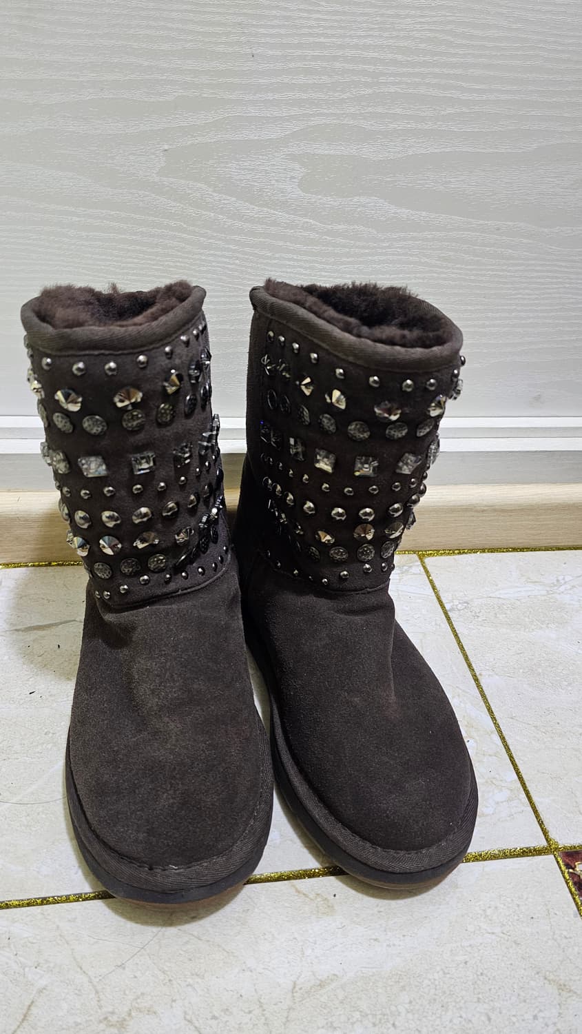 유일매물 희귀 새상품급 빈티지 UGG)오리지널 어그 스터드 무스탕 부츠 상품이미지2