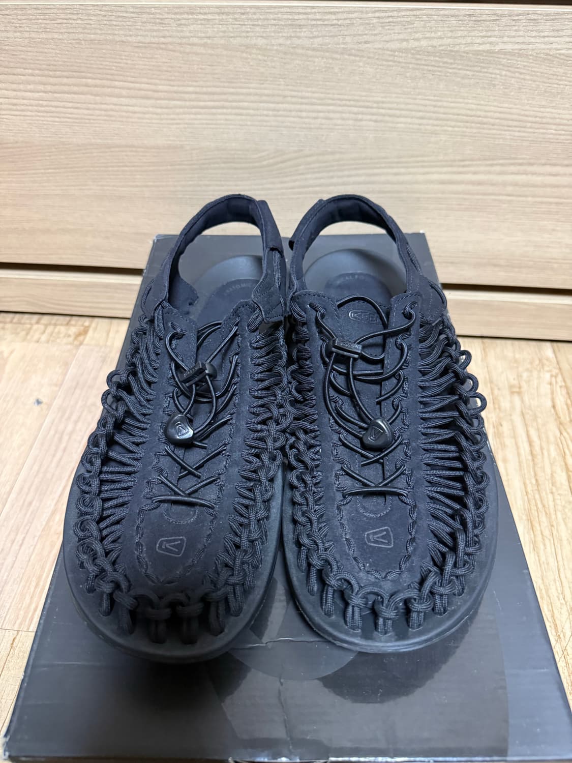 킨 유니크 샌들 블랙 295 상품이미지1