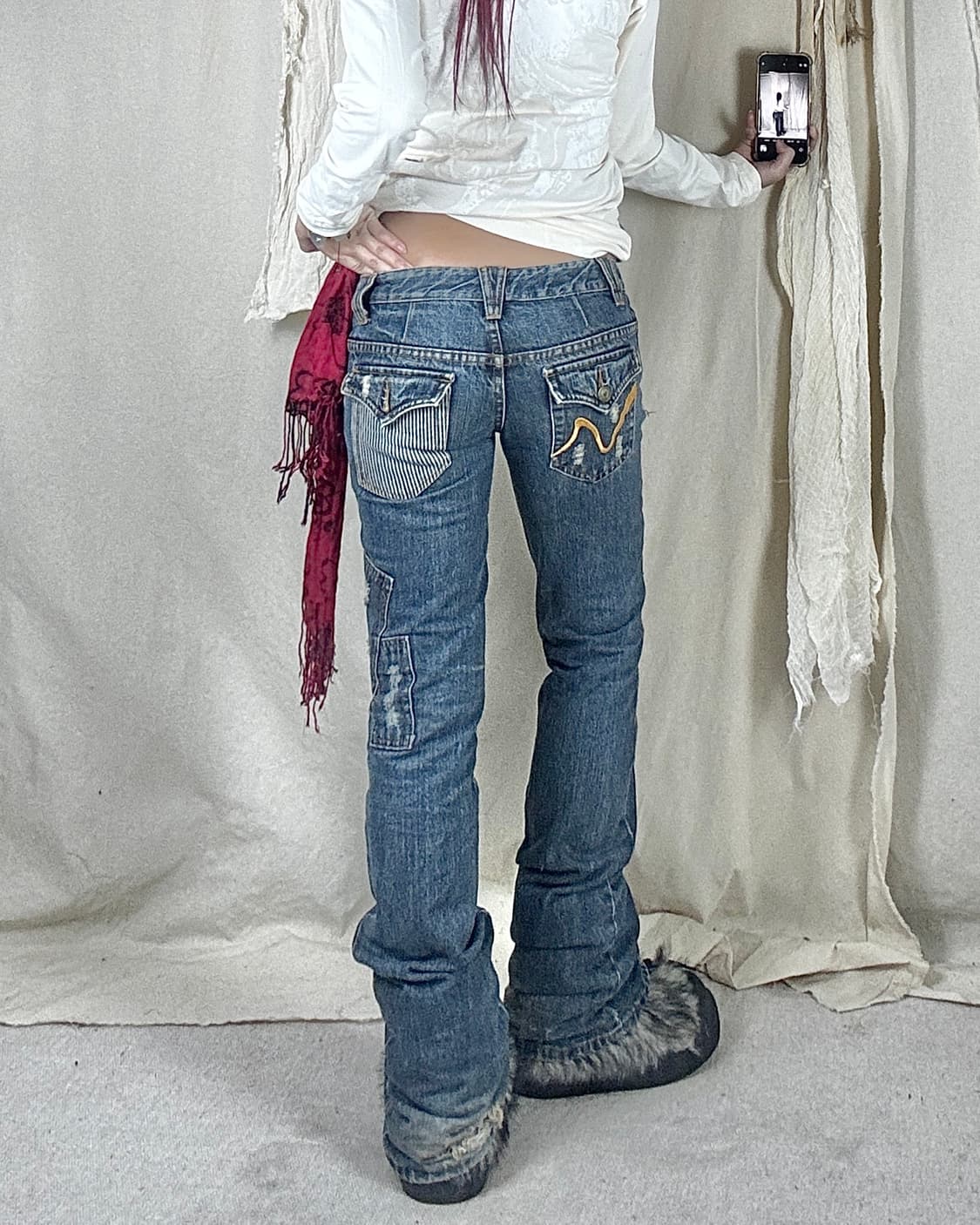 데미지 디테일 플레어진 상품이미지3