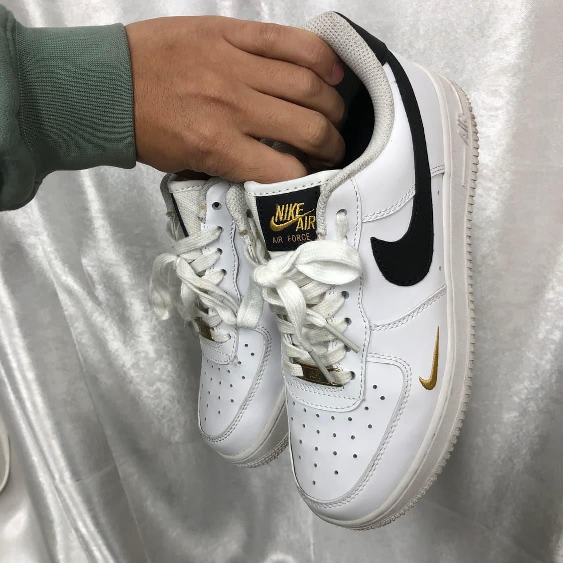 나이키 에어포스 1 07 에센셜 스니커즈 사이즈245  상품이미지10