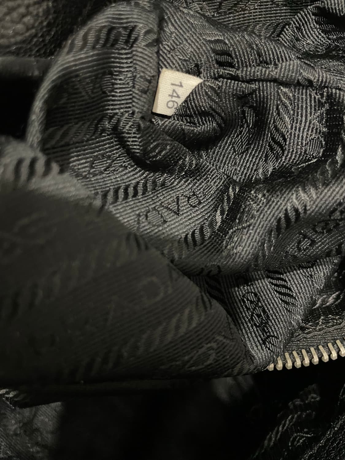 프라다 블랙 캔버스 토트백 정품 상품이미지5