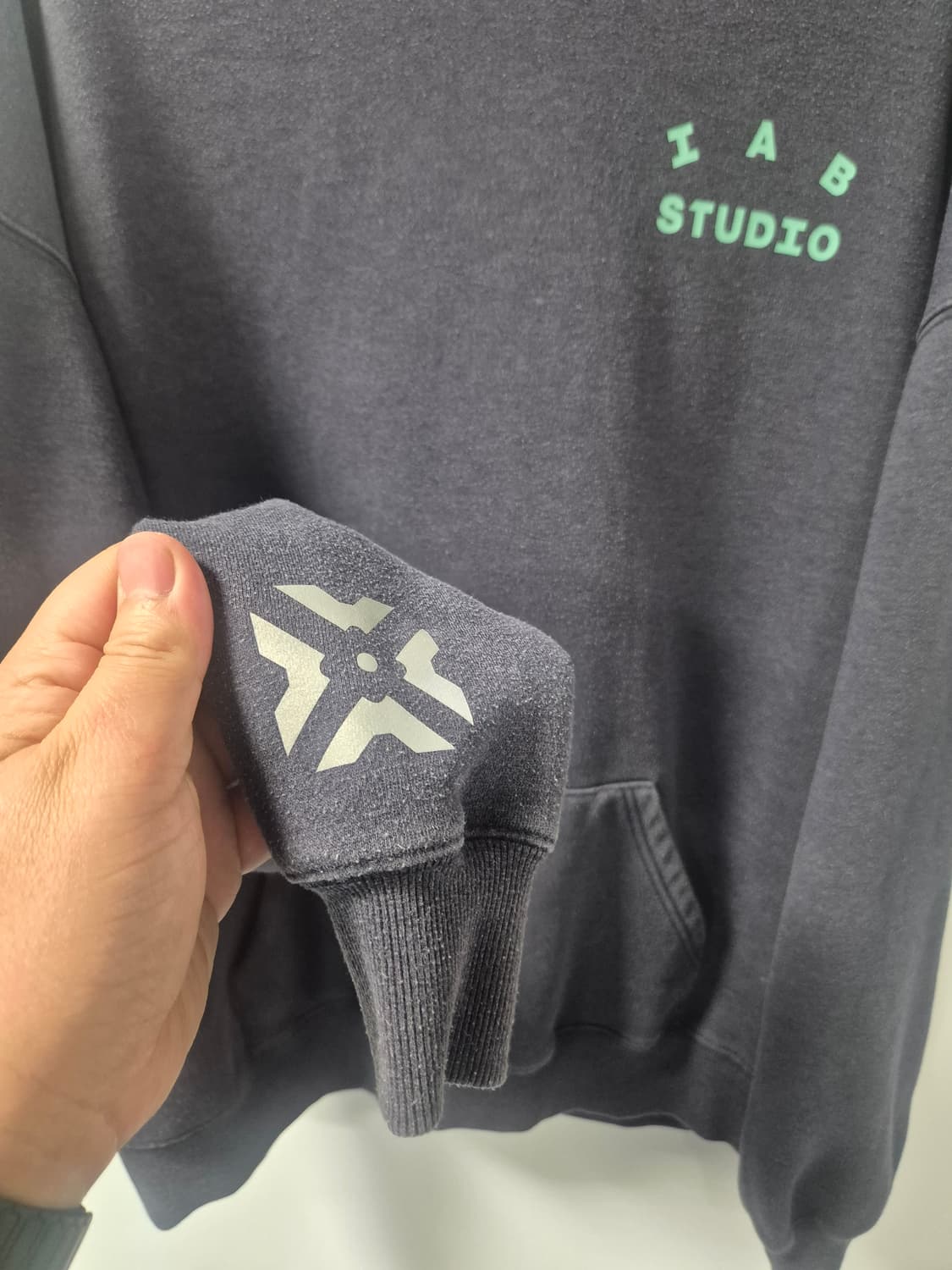 *무료배송*아이앱 스튜디오 x 리그오브레전드 네이비 후드 XL사이즈 상품이미지2