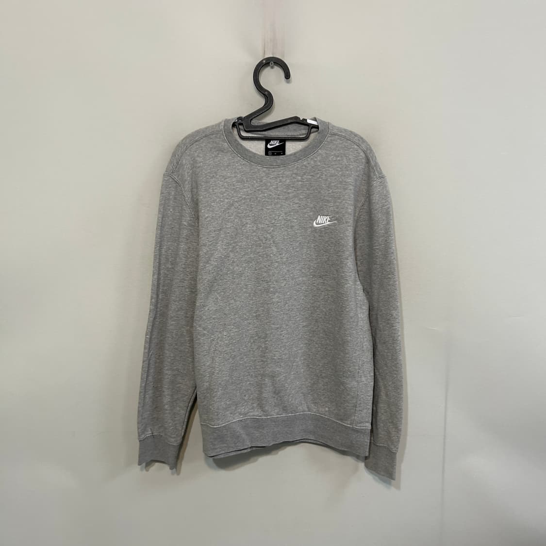 나이키 스우시 맨투맨 M 그레이 상품이미지1