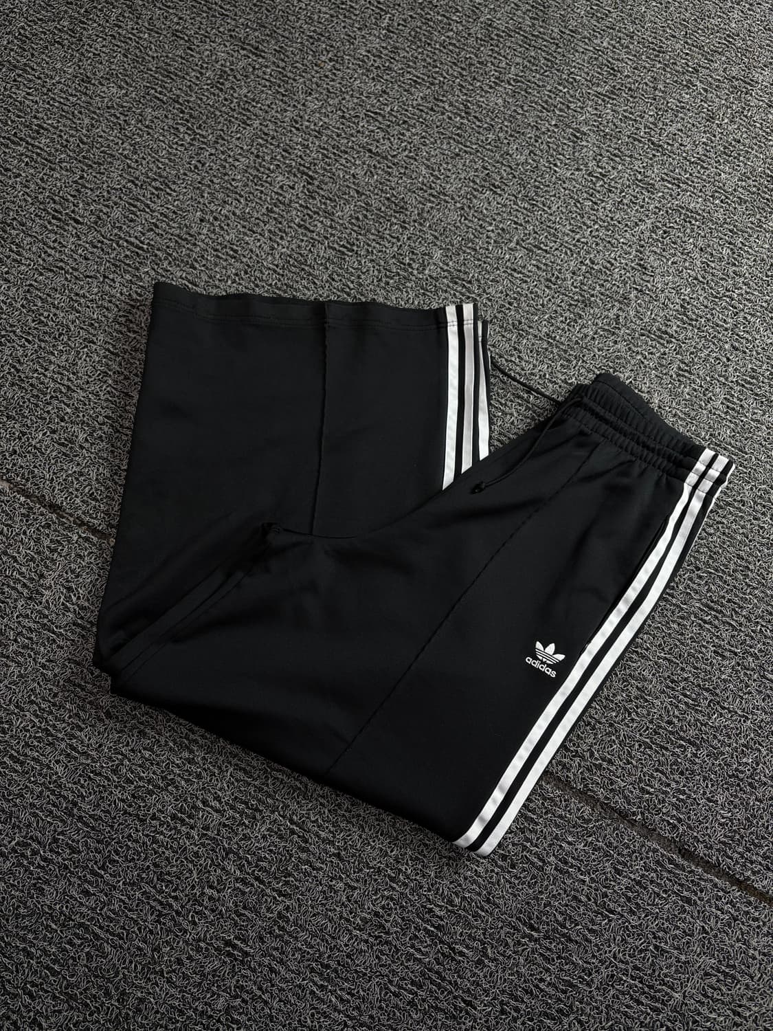 아디다스 신형 파이어버드 우먼스 와이드 트랙팬츠 1817 상품이미지1