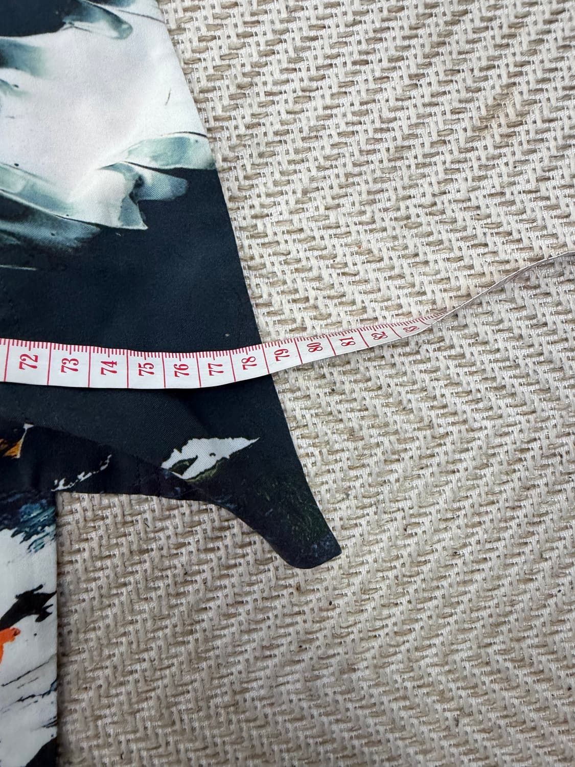 정품) COS 코스 랩 스타일 프린트 블라우스 32 상품이미지9