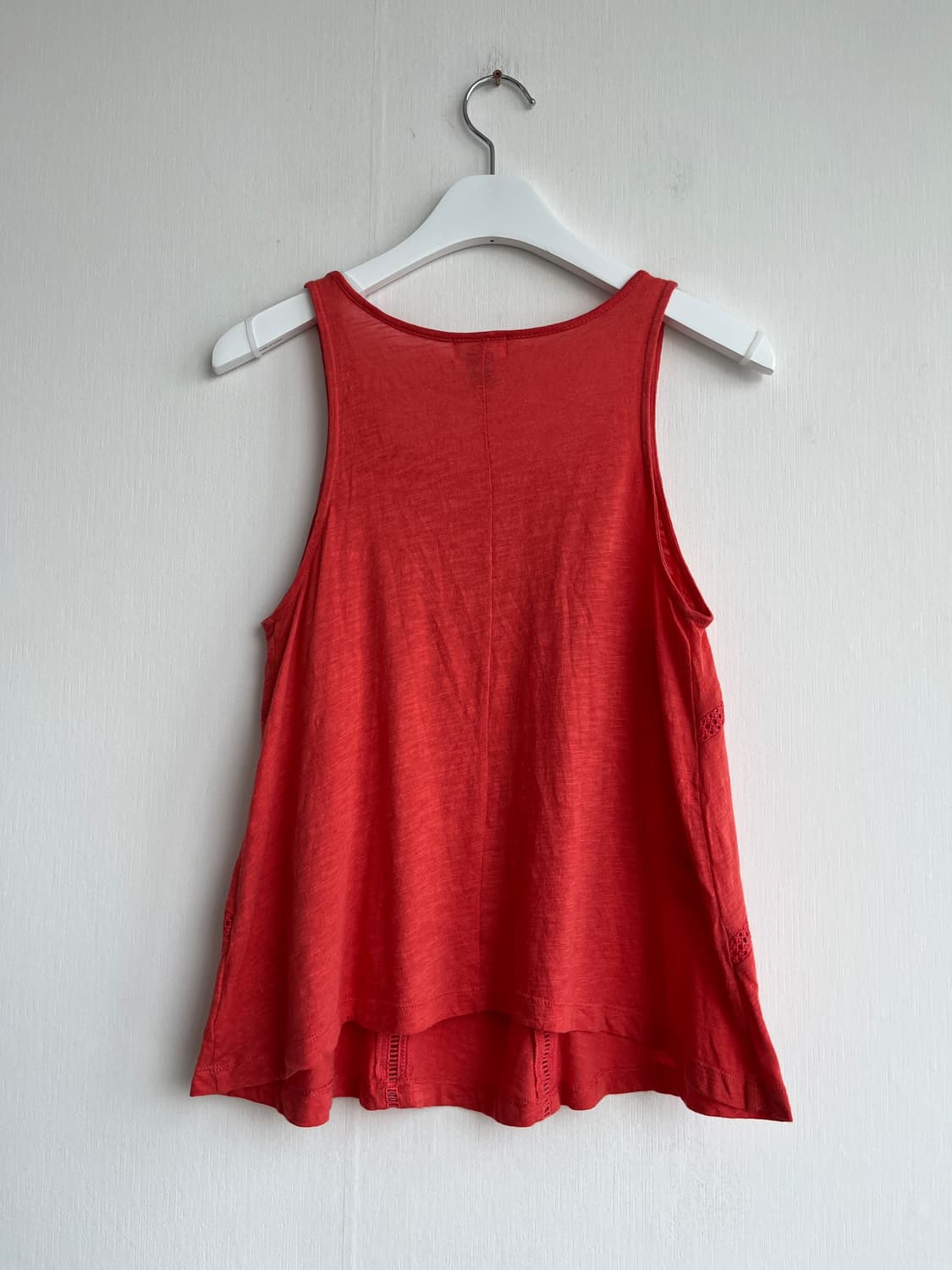 OLD NAVY 코랄 레이스 패널 슬리브리스 탑 상품이미지3