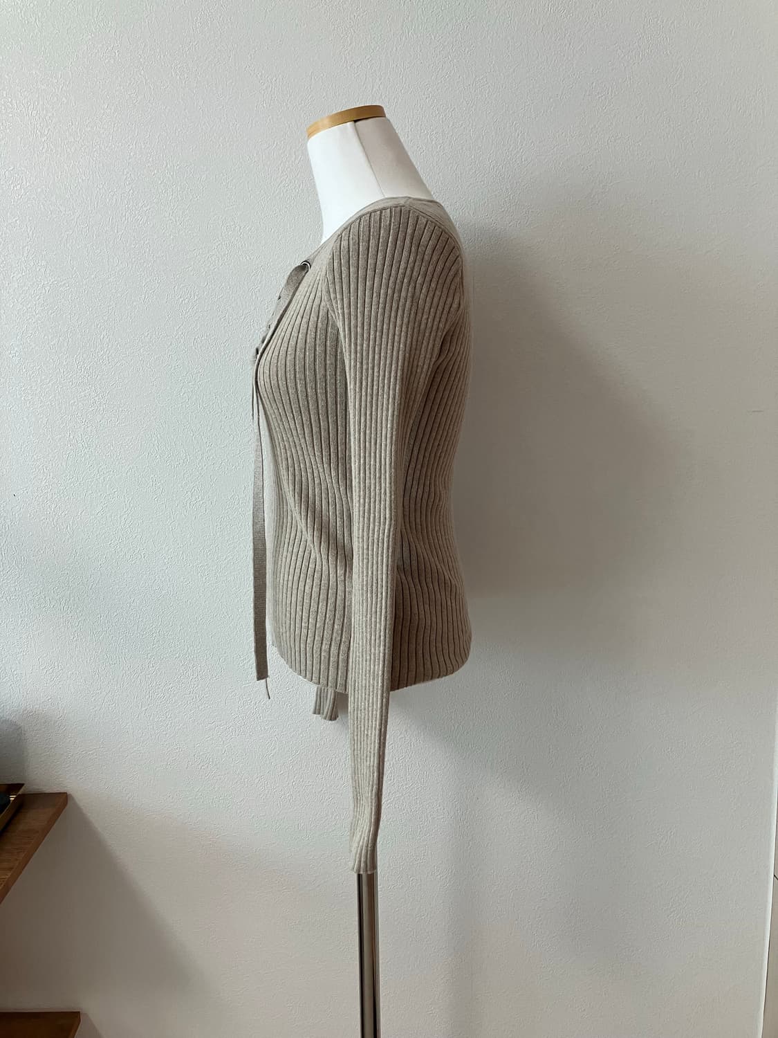 홀리스터 아일렛 코튼혼방 골지니트 딱붙핏 y2k 상품이미지2