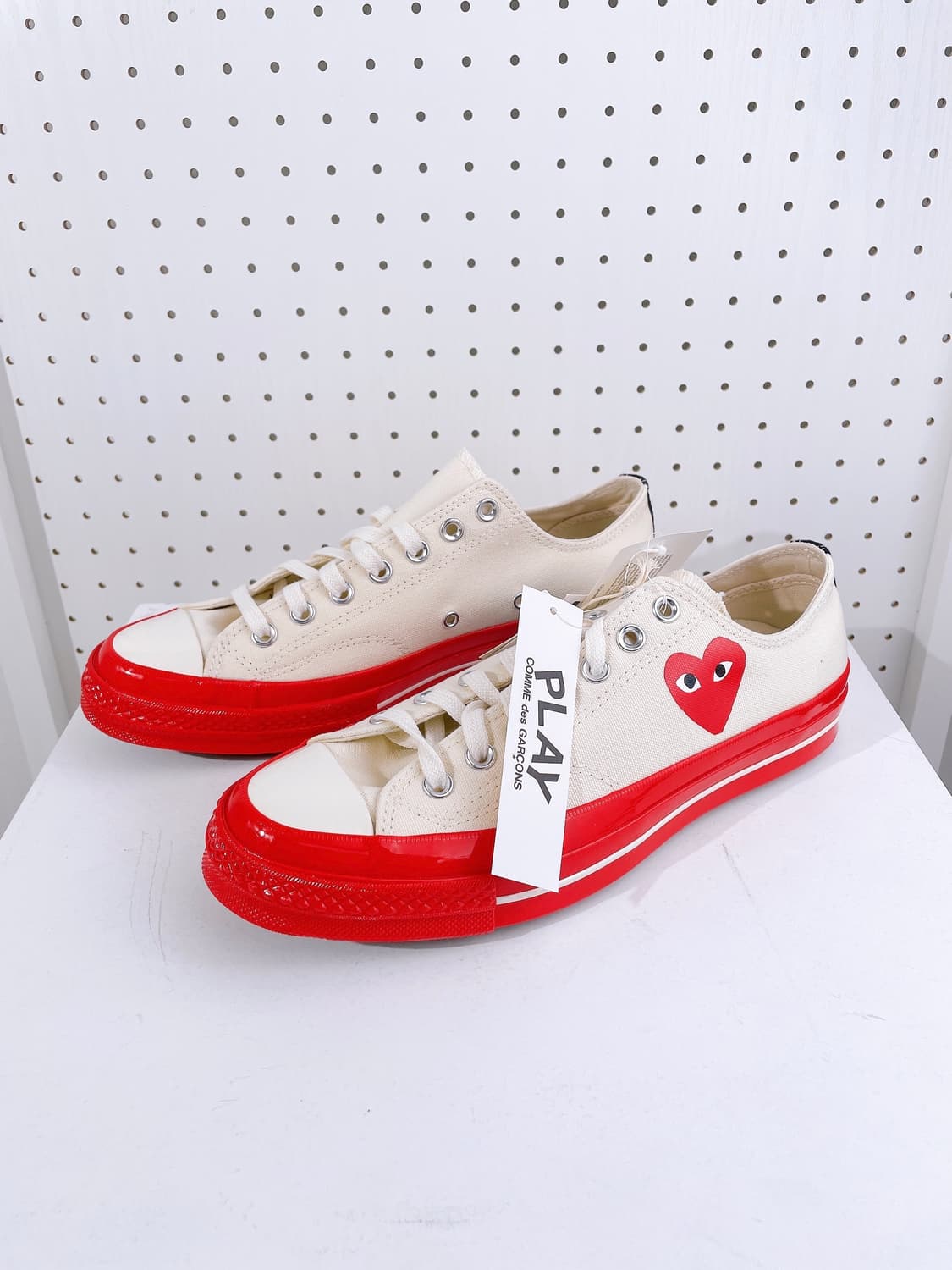 (정품/새상품) 컨버스 x 꼼데가르송 공용 화이트 레드 척 70 로우 상품이미지1