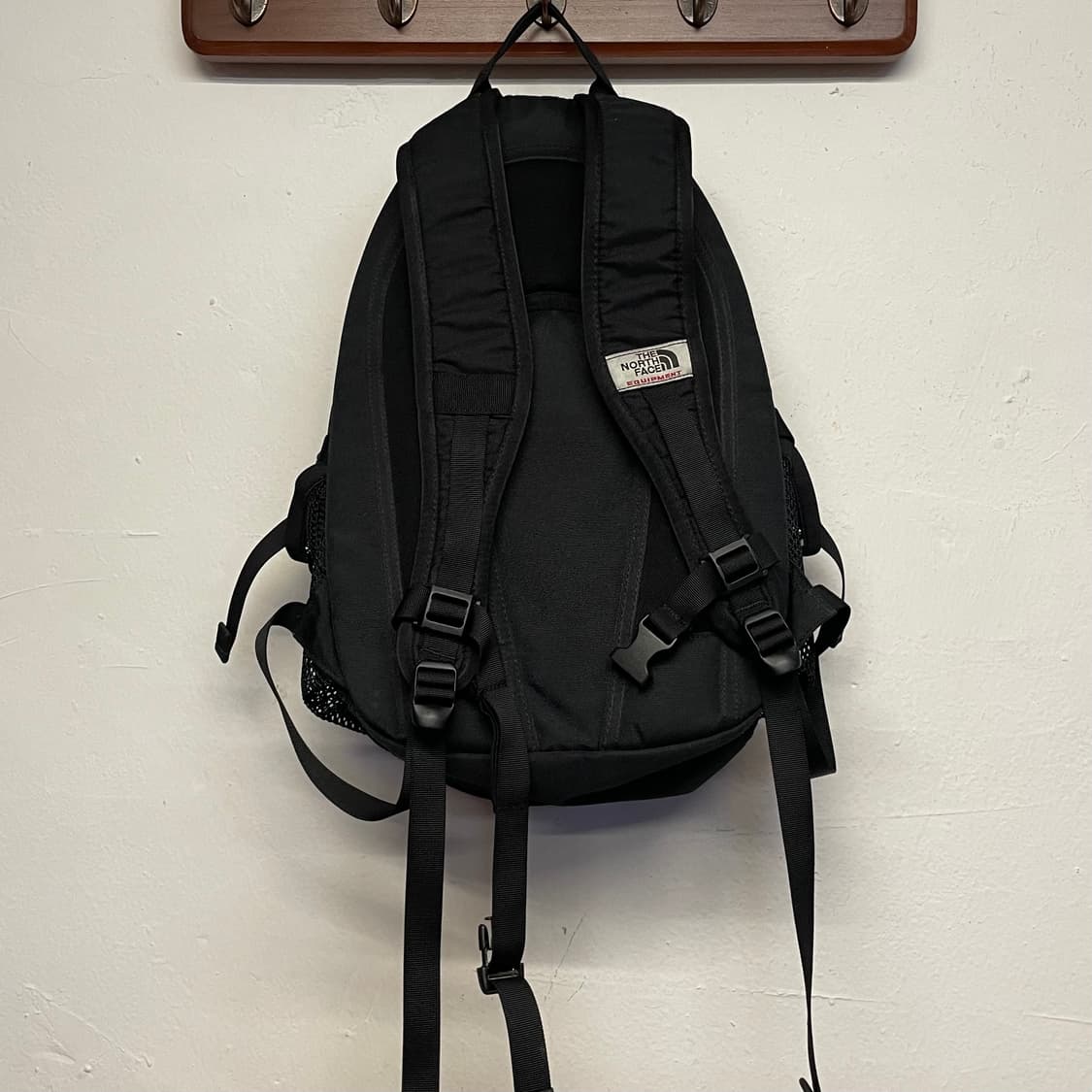 노스페이스 에센셜 미니 블랙 백팩  상품이미지4