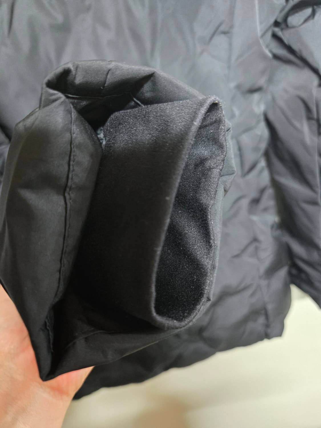 캘빈클라인 퍼포먼스 여성 패딩 L 블랙 벨트X 상품이미지4