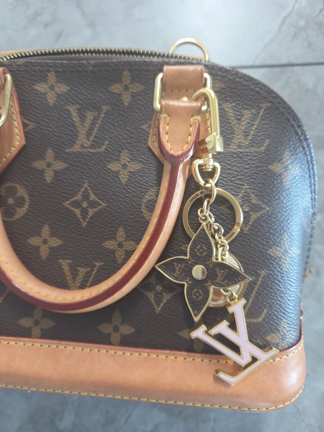 루이비통 알마 BB 모노그램(키링 포함 시 150) 상품이미지2