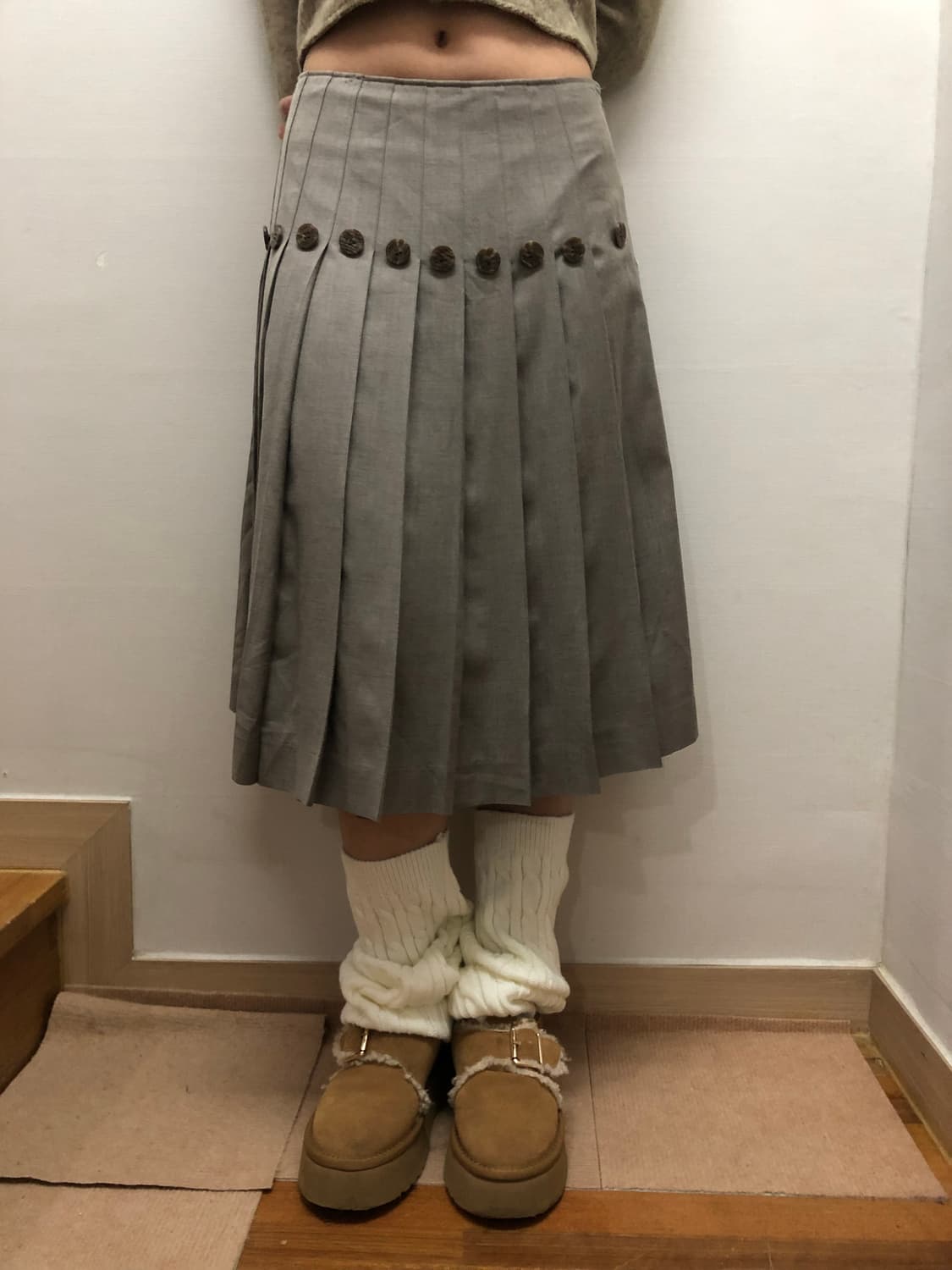빈티지 그레이 버튼 플리츠 미디 스커트 상품이미지1