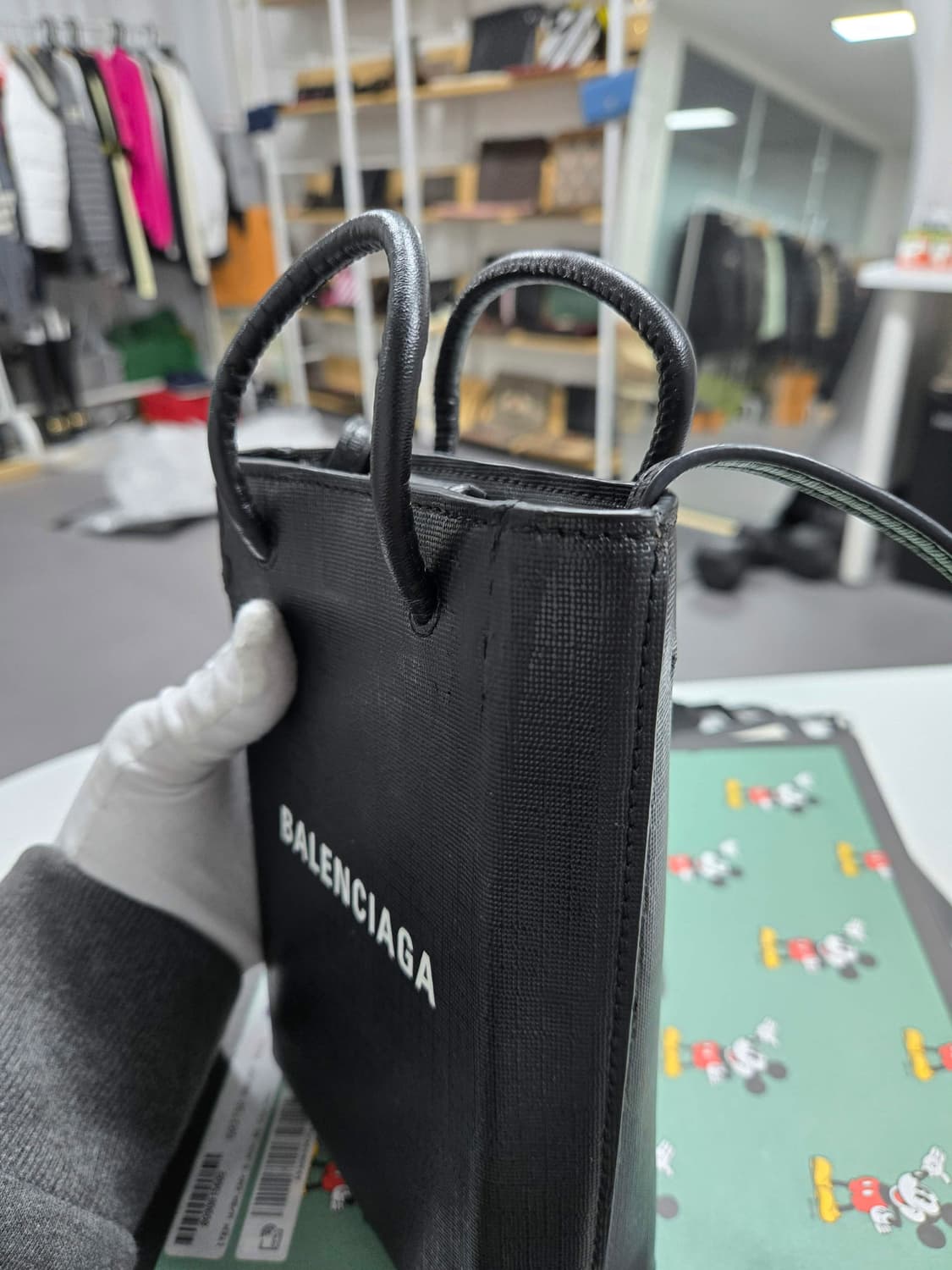 [정품]발렌시아가 폰홀더백 상품이미지5