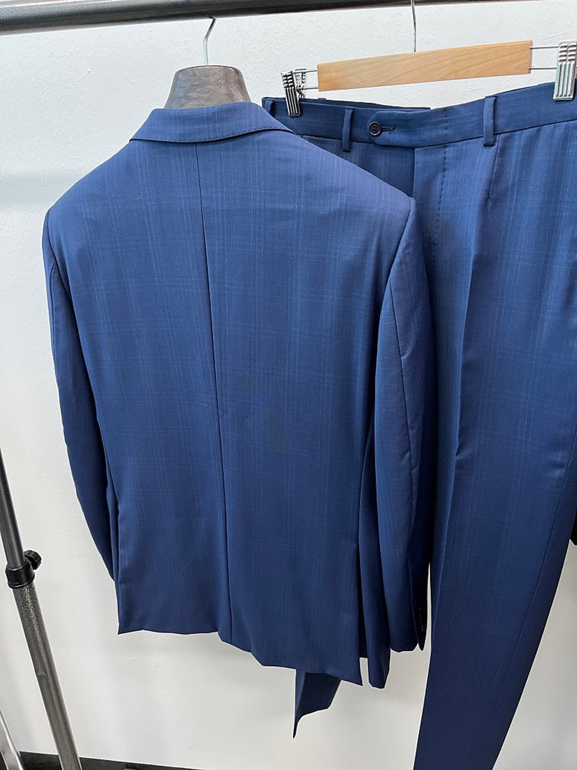 슬림100,31) 에르메네질도제냐 신형 트로페오 슈트  상품이미지3