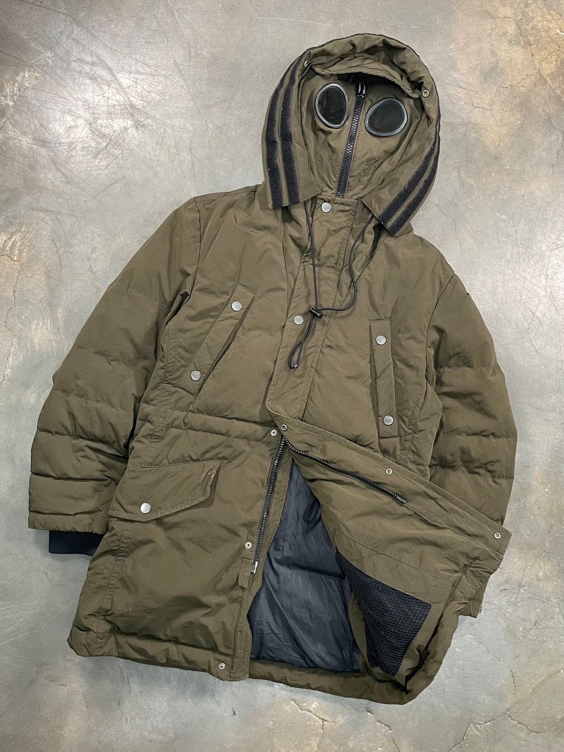 씨피컴퍼니 2way 고글 다운 패딩 상품이미지2