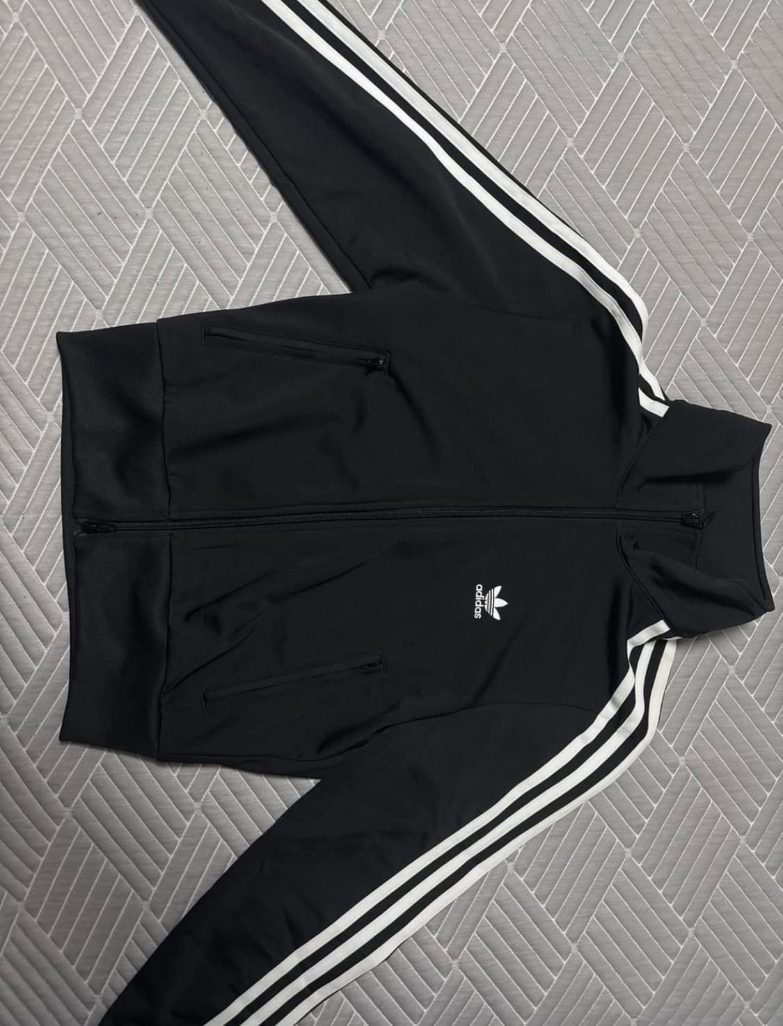 아디다스 트랙탑 져지 팔아요 S 상품이미지1