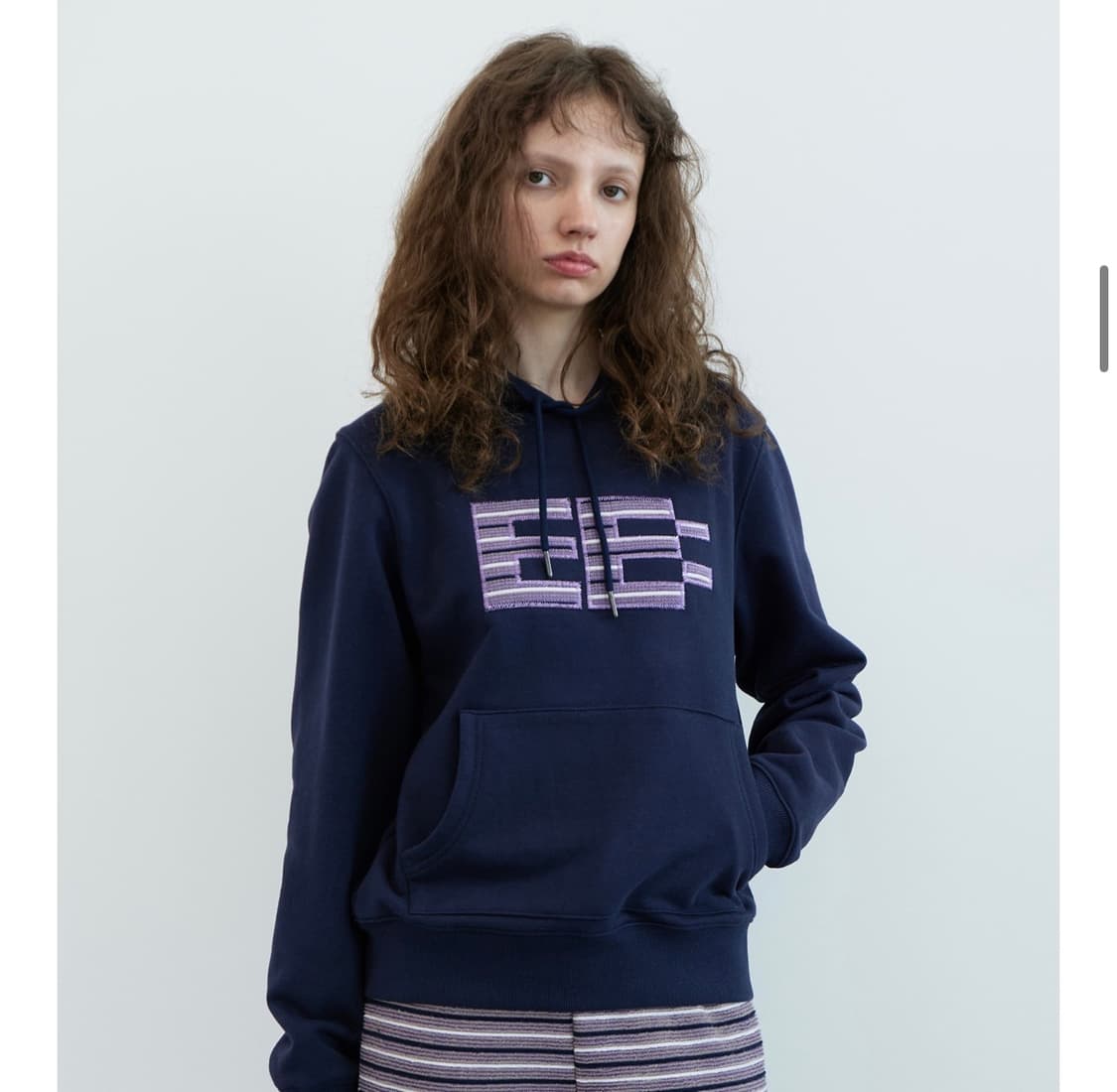 엔조블루스 픽셀 로고 클럼피 후디 Navy 상품이미지3