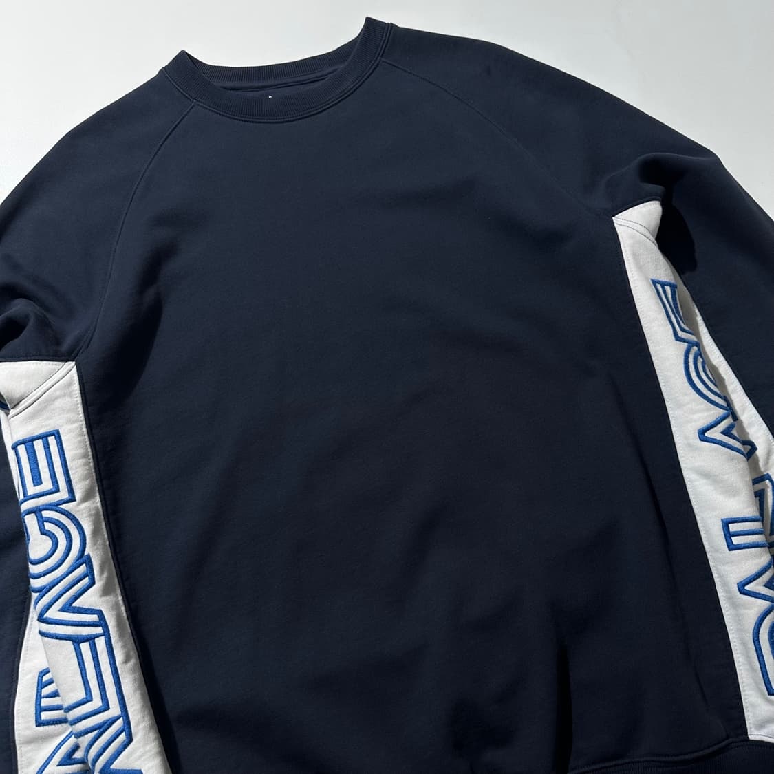 팔라스 유토피안스 스포츠 크루넥 맨투맨 상품이미지3