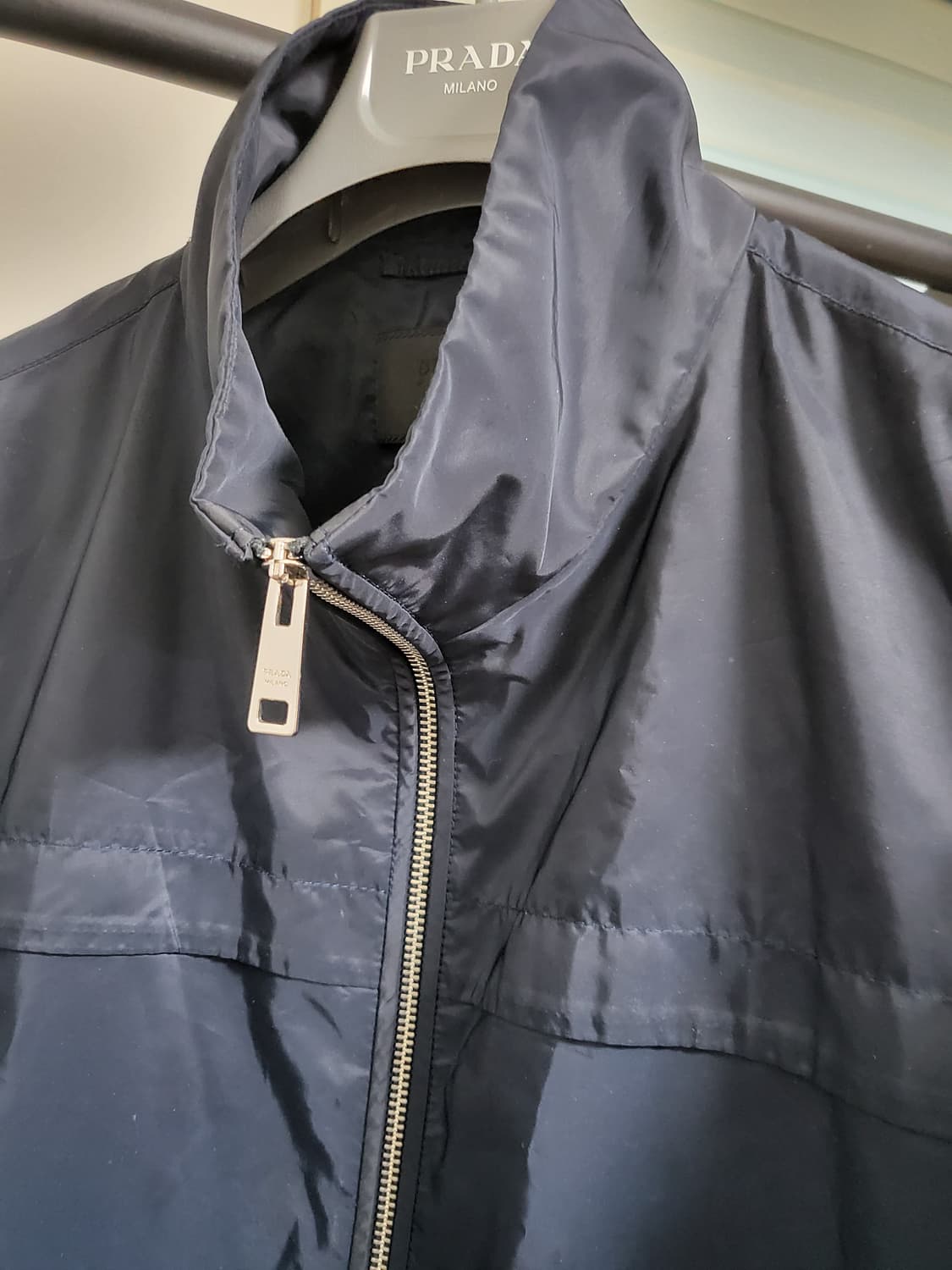 22SS 프라다 리나일론 바람막이 자켓 50사이즈 상품이미지5