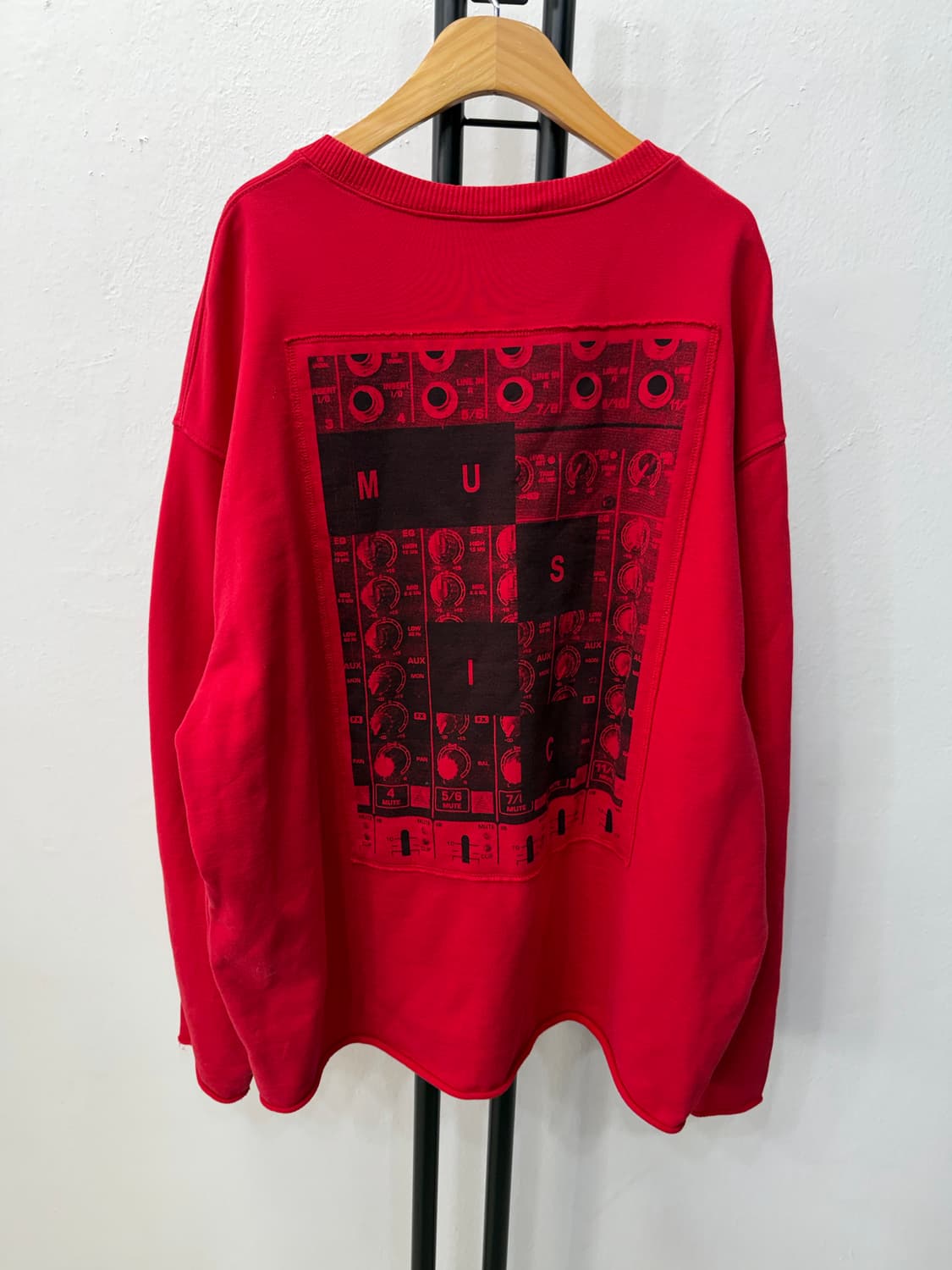 정품) 디젤 레드 패치 오버핏 맨투맨 티셔츠 M 상품이미지4