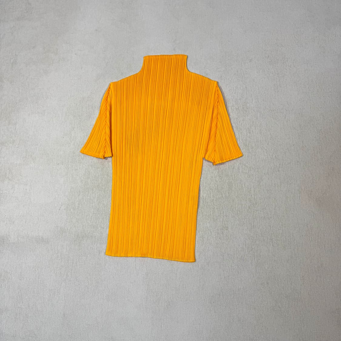 Pleats Please Yellow High Neck Cut Short 상품이미지2