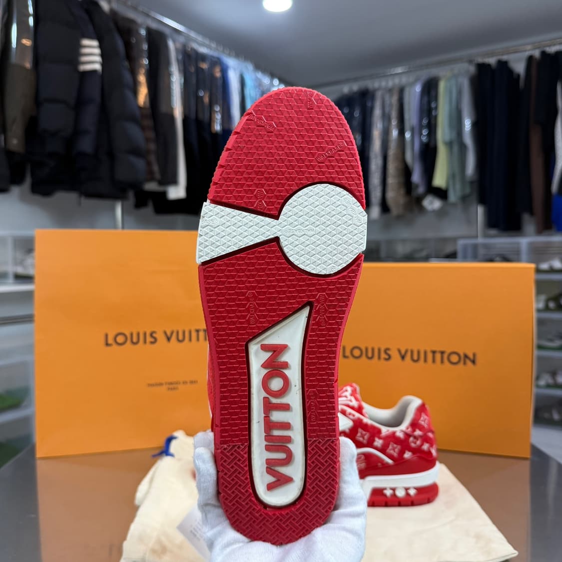 [리오브] 루이비통 LV 트레이너 텍스타일 벨벳 모노그램 스니커즈 상품이미지3