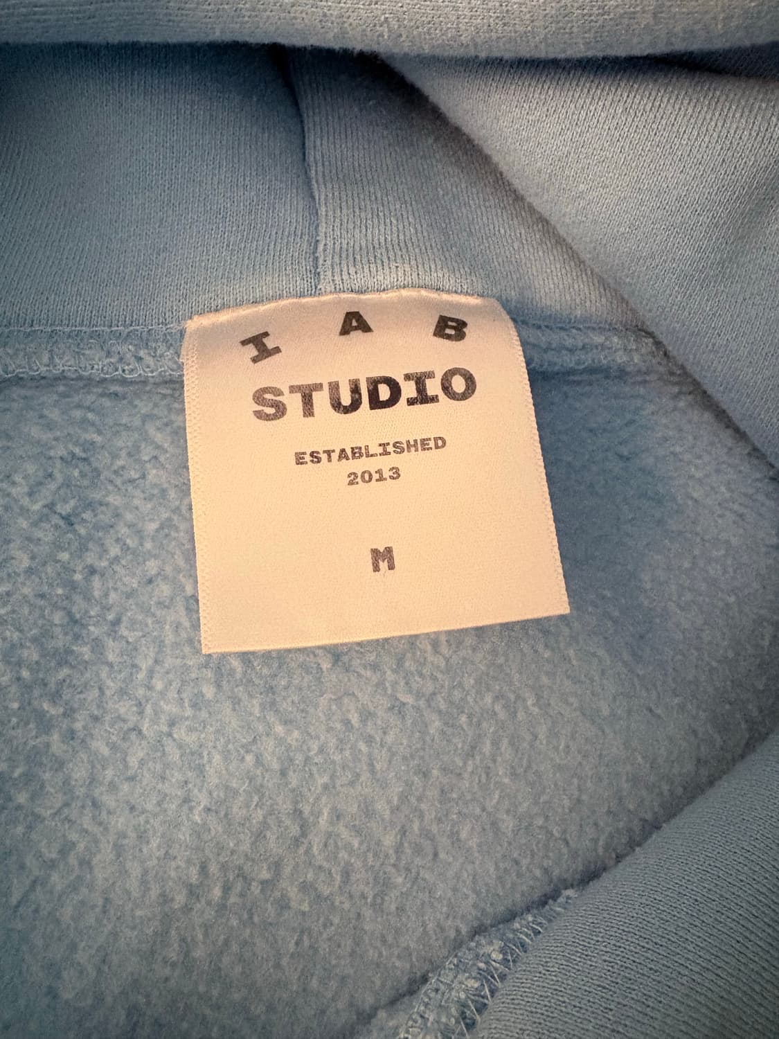 아이앱 스튜디오 후드티 상품이미지2