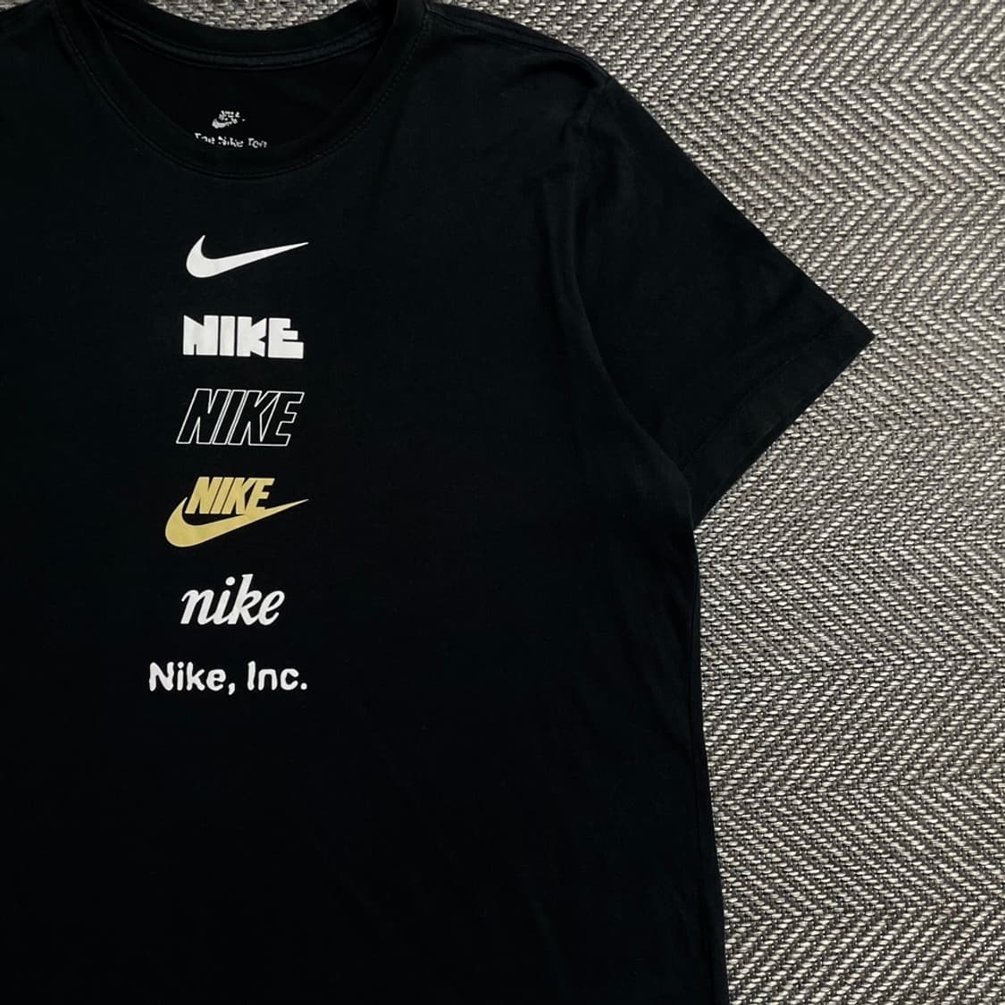 나이키 NSW 멀티로고 라운드 반팔 티셔츠o 5956 상품이미지2