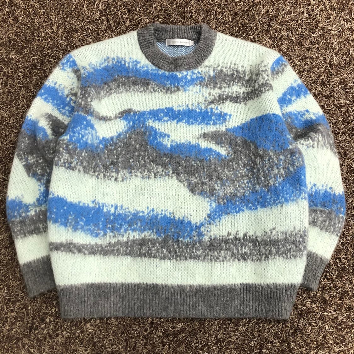 라이풀 울 물결 패턴 니트 상품이미지1