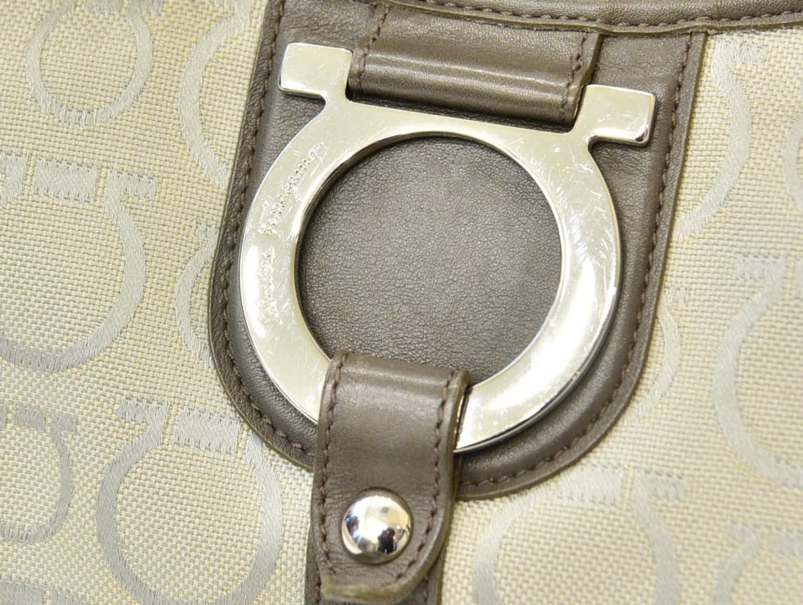 페라가모 자카드 간치니 호보백 (정품) 상품이미지7