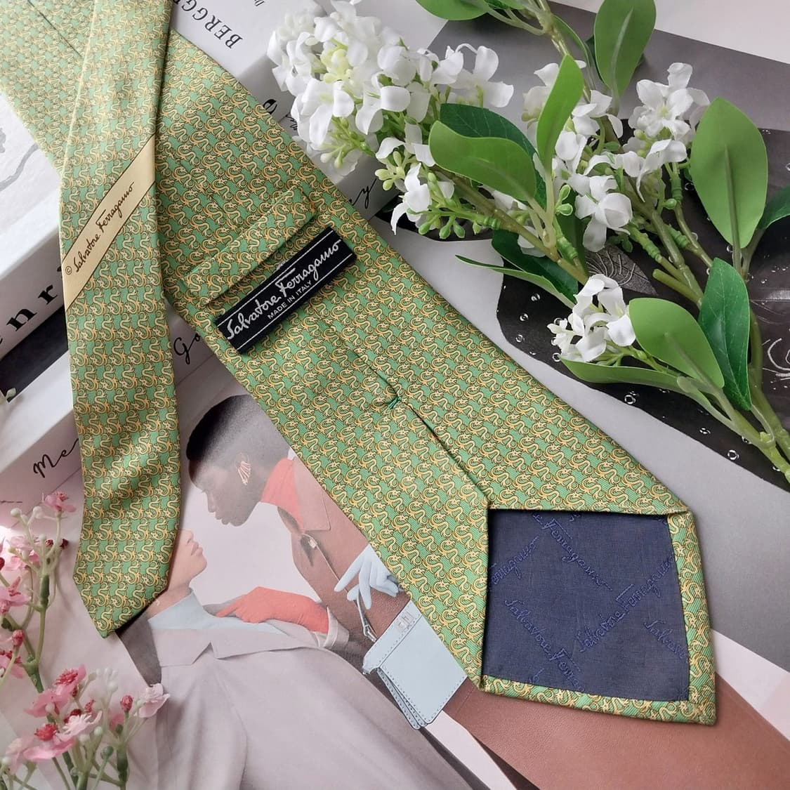 살바토레 페라가모 실크 용 모티브 넥타이 9.3cm A+등급 K1923 상품이미지4