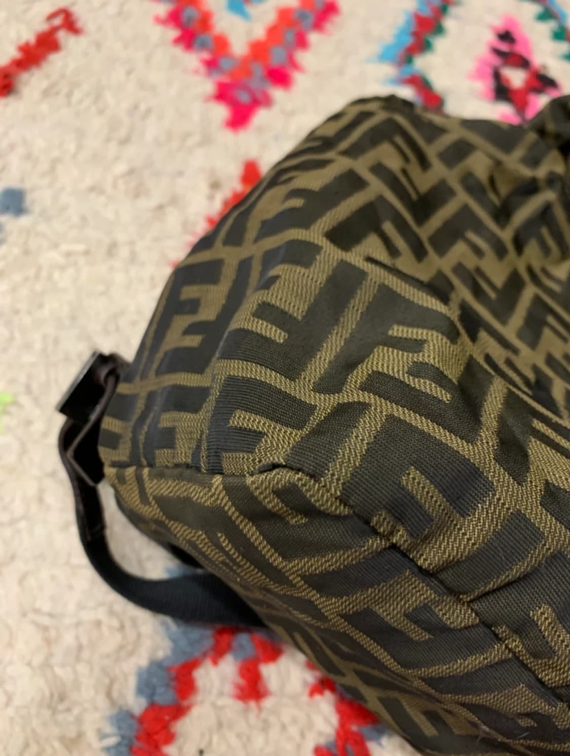 펜디 주카백 빅로고 백팩 상품이미지4