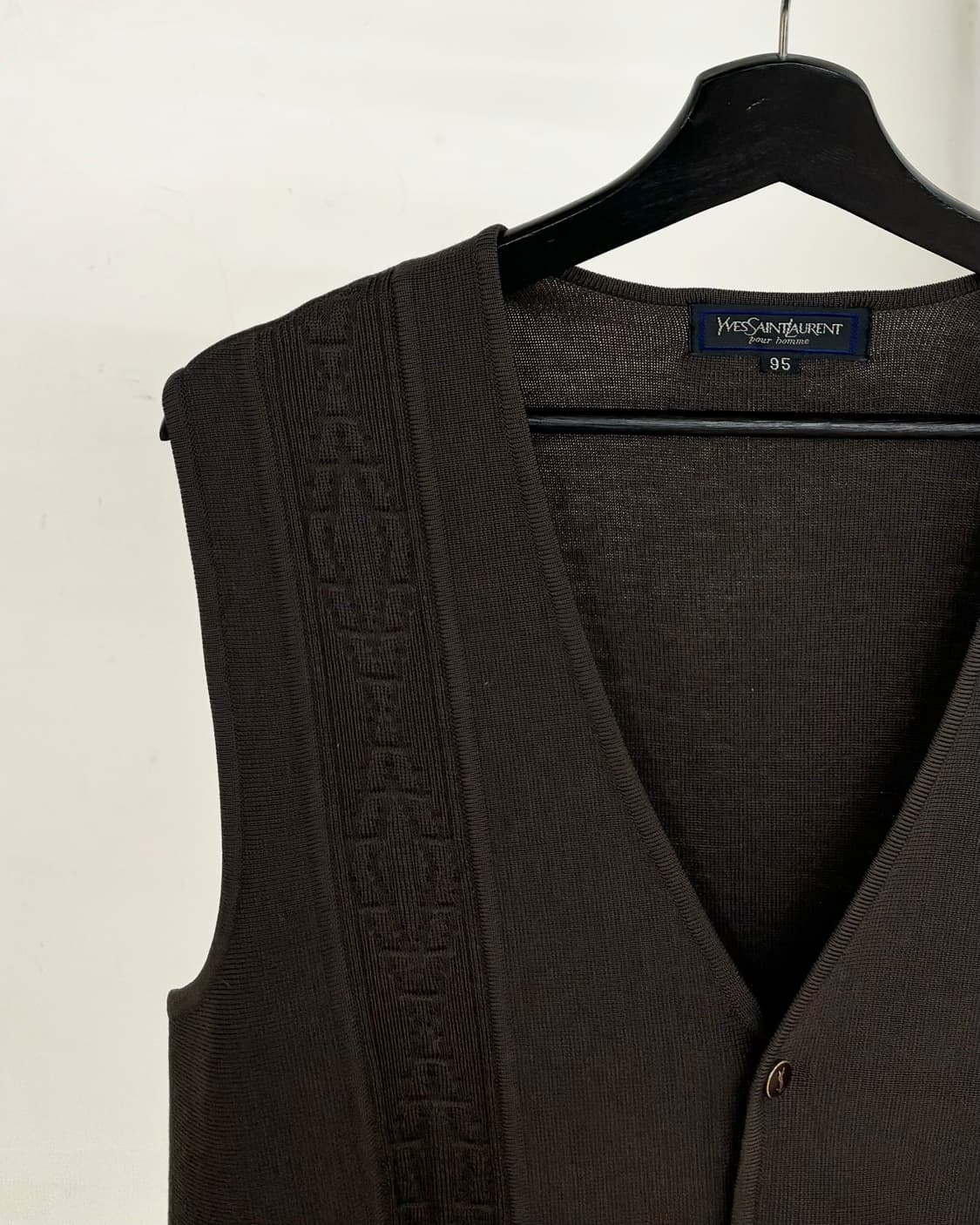 입생로랑 뿌르 옴므 브라운 니트 베스트 상품이미지3