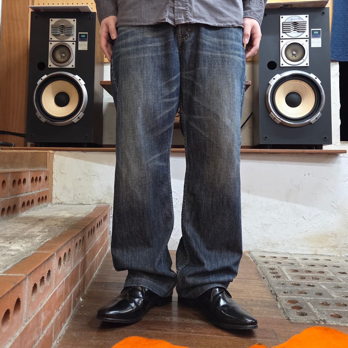 리바이스 512 워싱 세미 와이드 데님 팬츠 상품이미지2