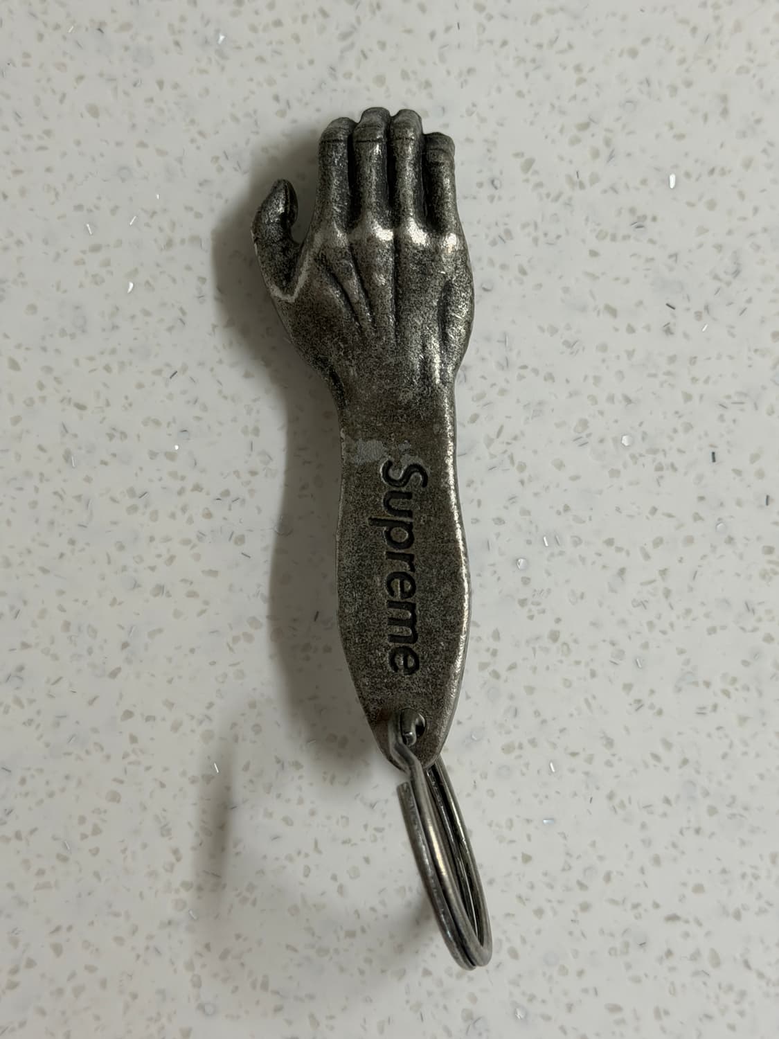 슈프림 핸드 오프너 키링 상품이미지1