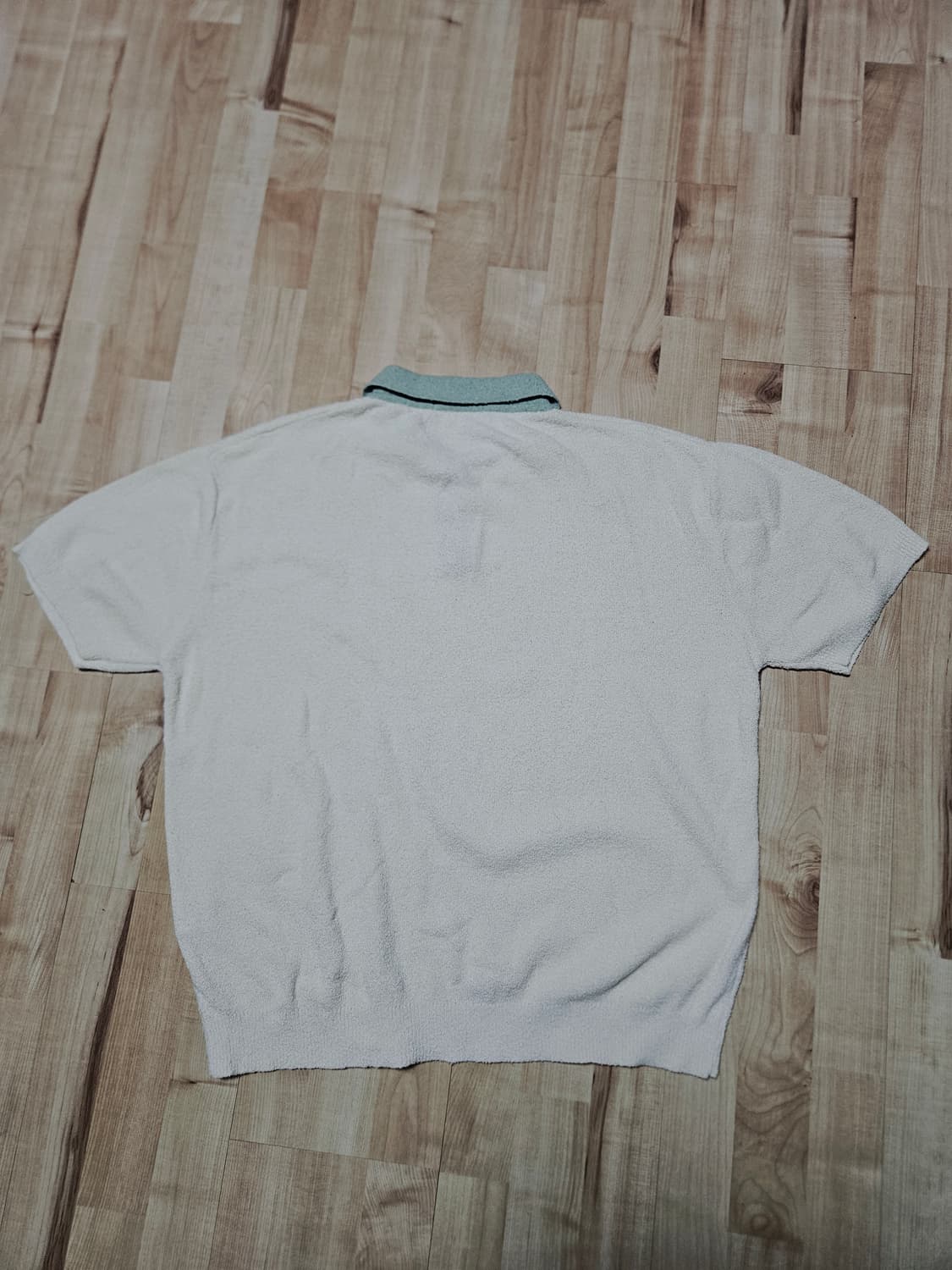 오버핏 부클 오픈 카라 배색 니트 상품이미지2