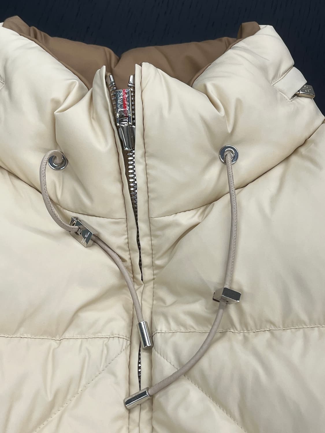 로로피아나 리버시블 구스다운 조끼 M(100-105) (새상품) 상품이미지3