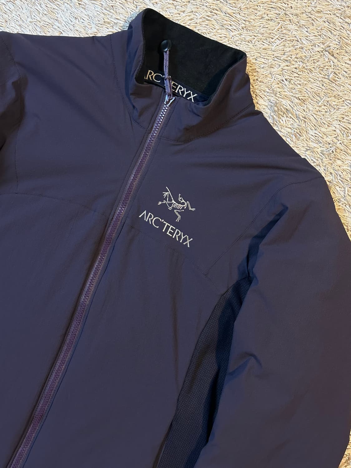 아크테릭스 ARC'TERYX 아톰 LT 자켓 우먼스 퍼플 상품이미지2