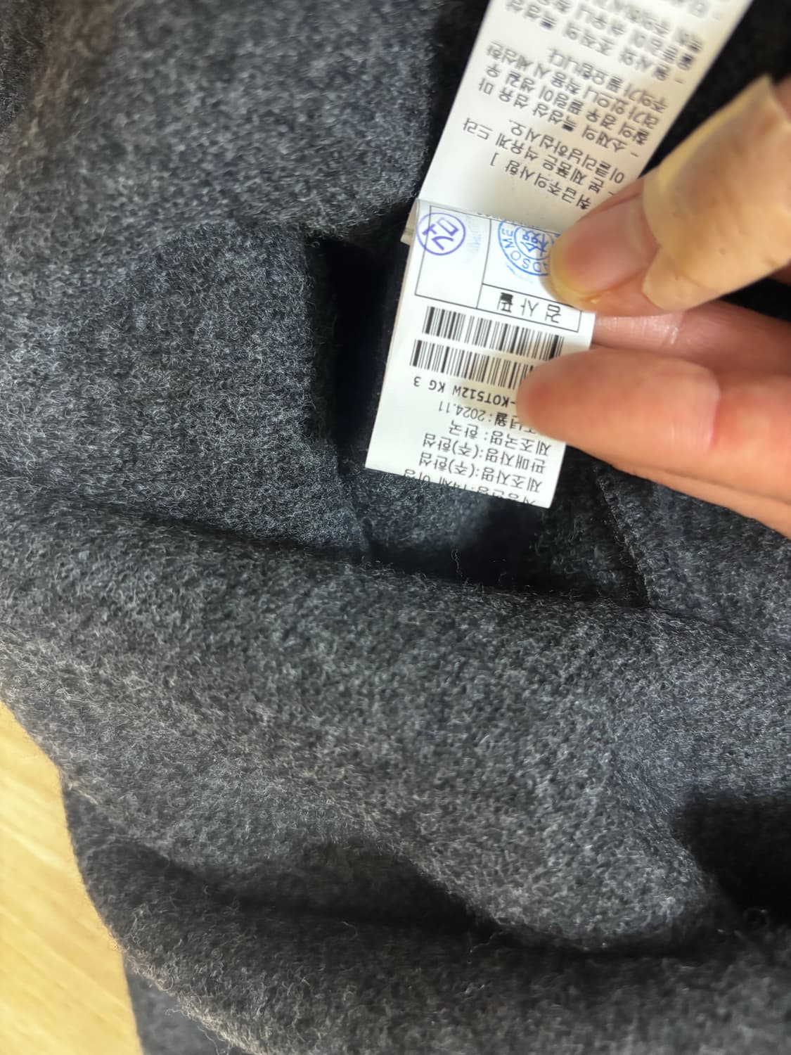 더캐시미어 인기 케이프 니트 차콜그레이 상품이미지3