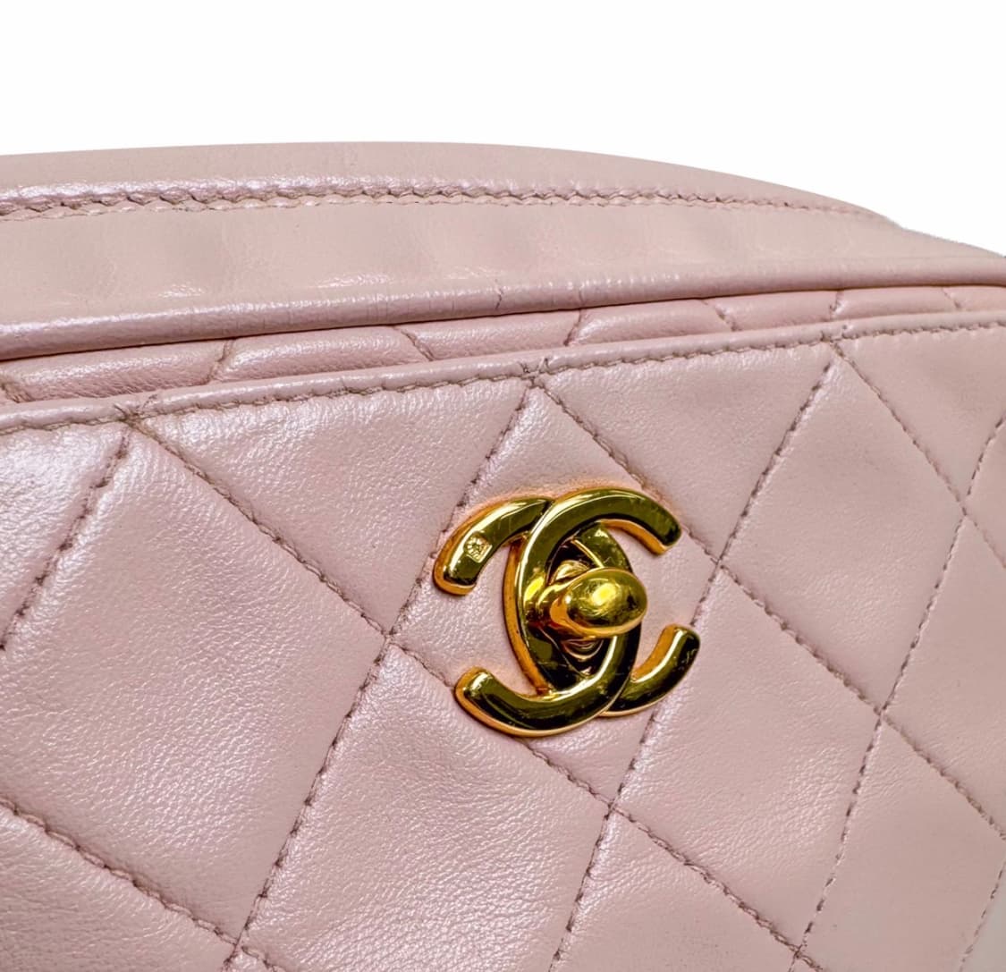 [OS] 샤넬 여성 CC로고 금장 램스킨 체인 크로스 숄더 카메라백 핑크 상품이미지7