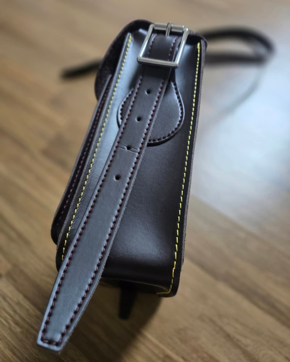 닥터마틴 11인치 비건 사첼 크로스백 - 버건디 [정품] 상품이미지6