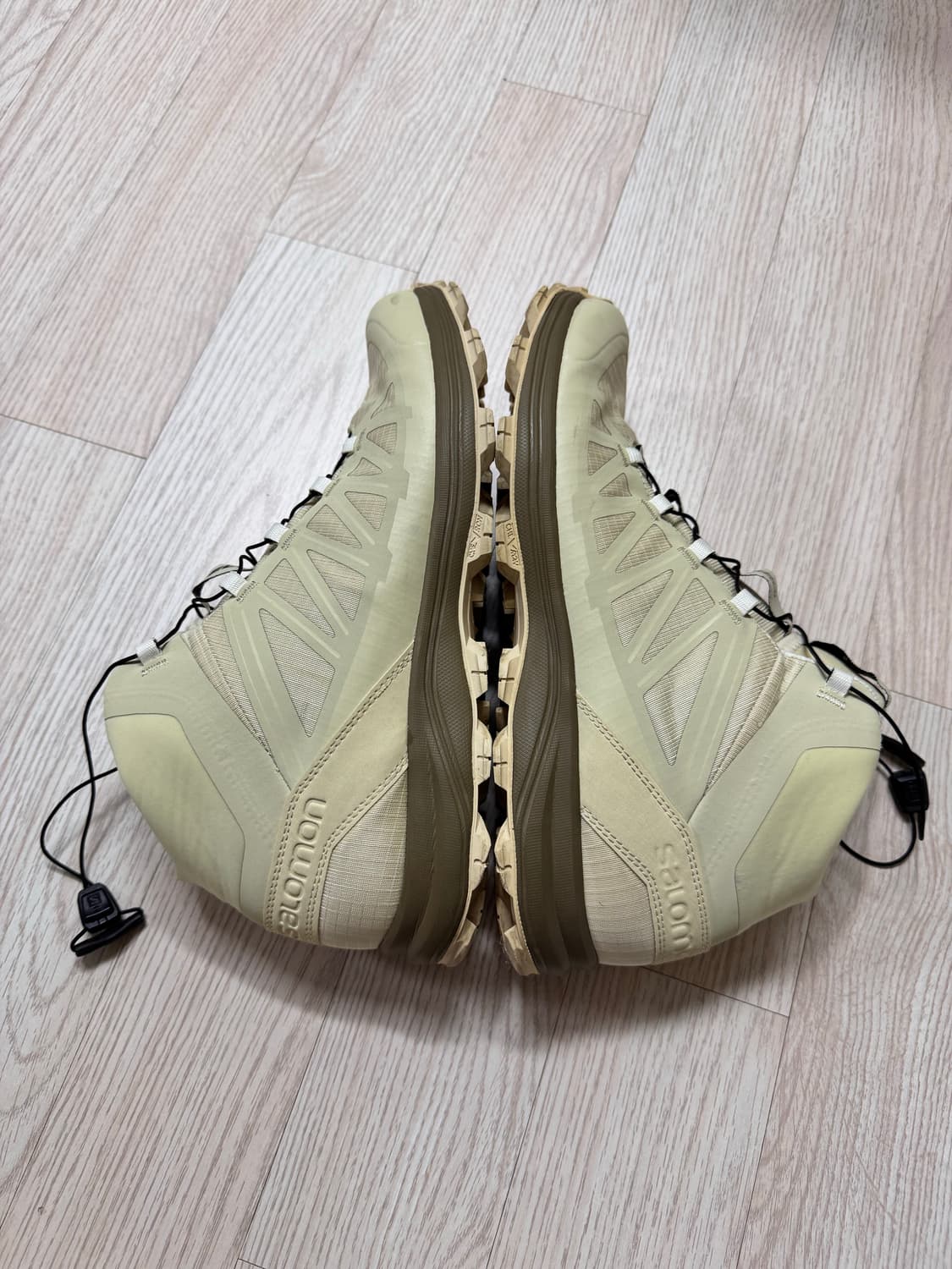 살로몬 퀘스트 엘리먼트 GTX 아이보리 등산화 상품이미지4