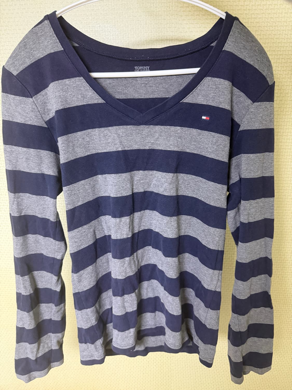 타미힐피거 브이넥 tee  상품이미지1