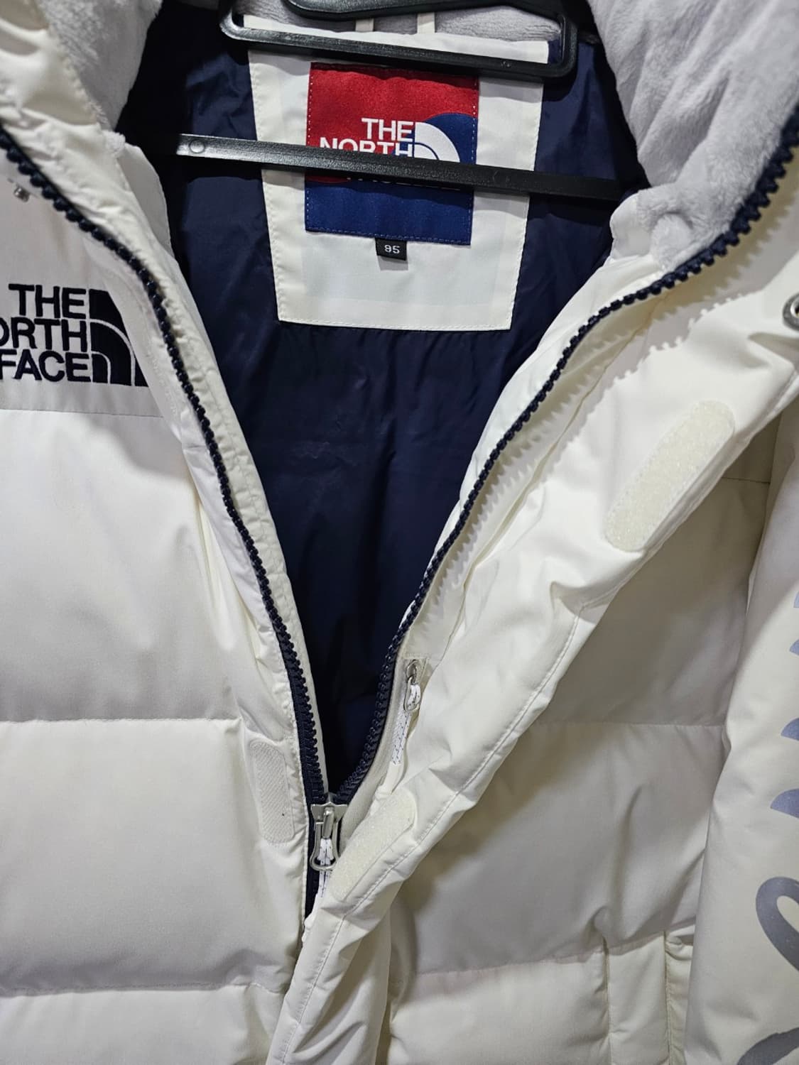 새상품급 노스페이스 팀코리아 올림픽 개막식 오리털 패딩 95/M 상품이미지3