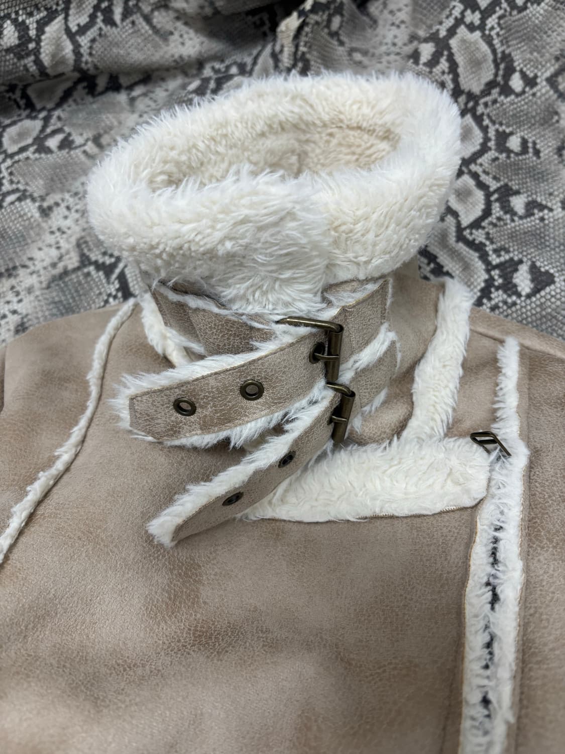 Y2K High Neck Buckle Detail Mustang 상품이미지6