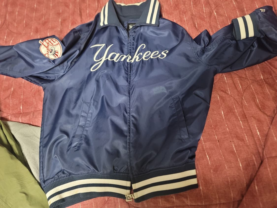 개간지 뉴에라 나일론 스타디움 양키스자켓 판매합니다 상품이미지1