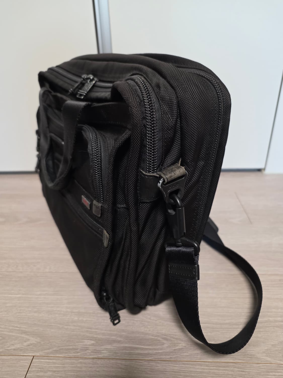 투미(TUMI) Alpha Essential Brief Laptop  상품이미지2