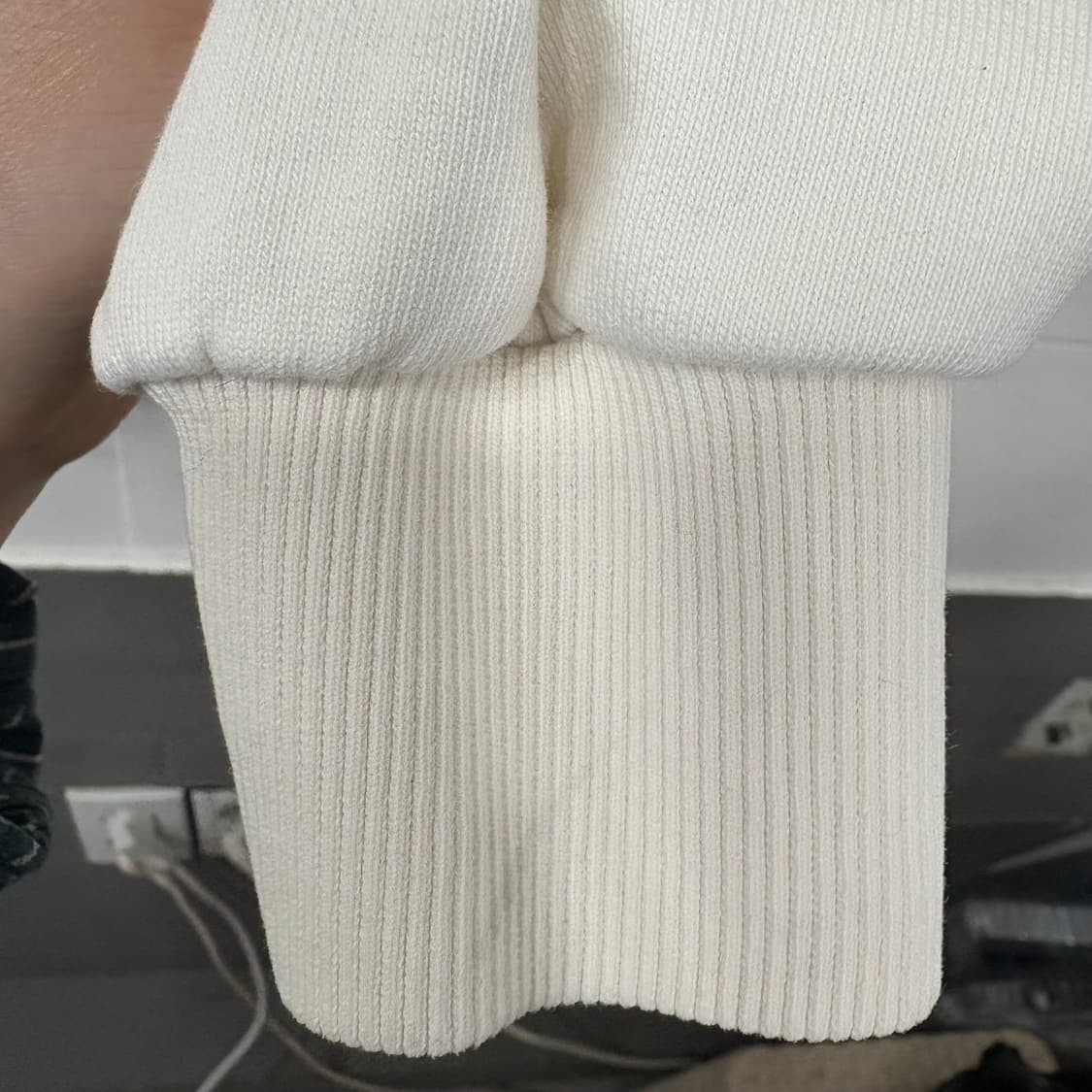 마크곤잘레스 후드티 상품이미지4